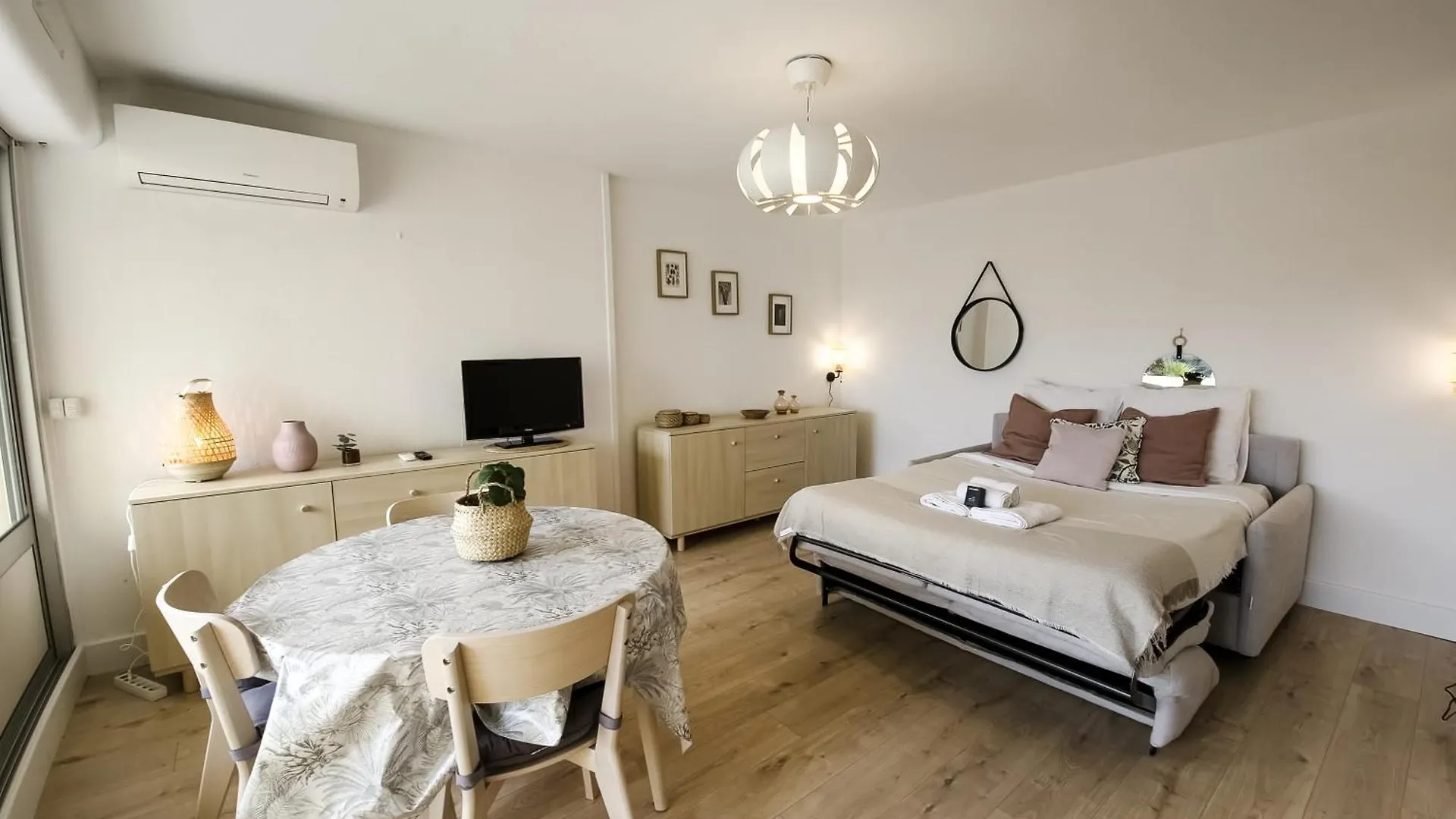 아파트 Les Ondines Sea View With Air Conditioning 봄레미모사