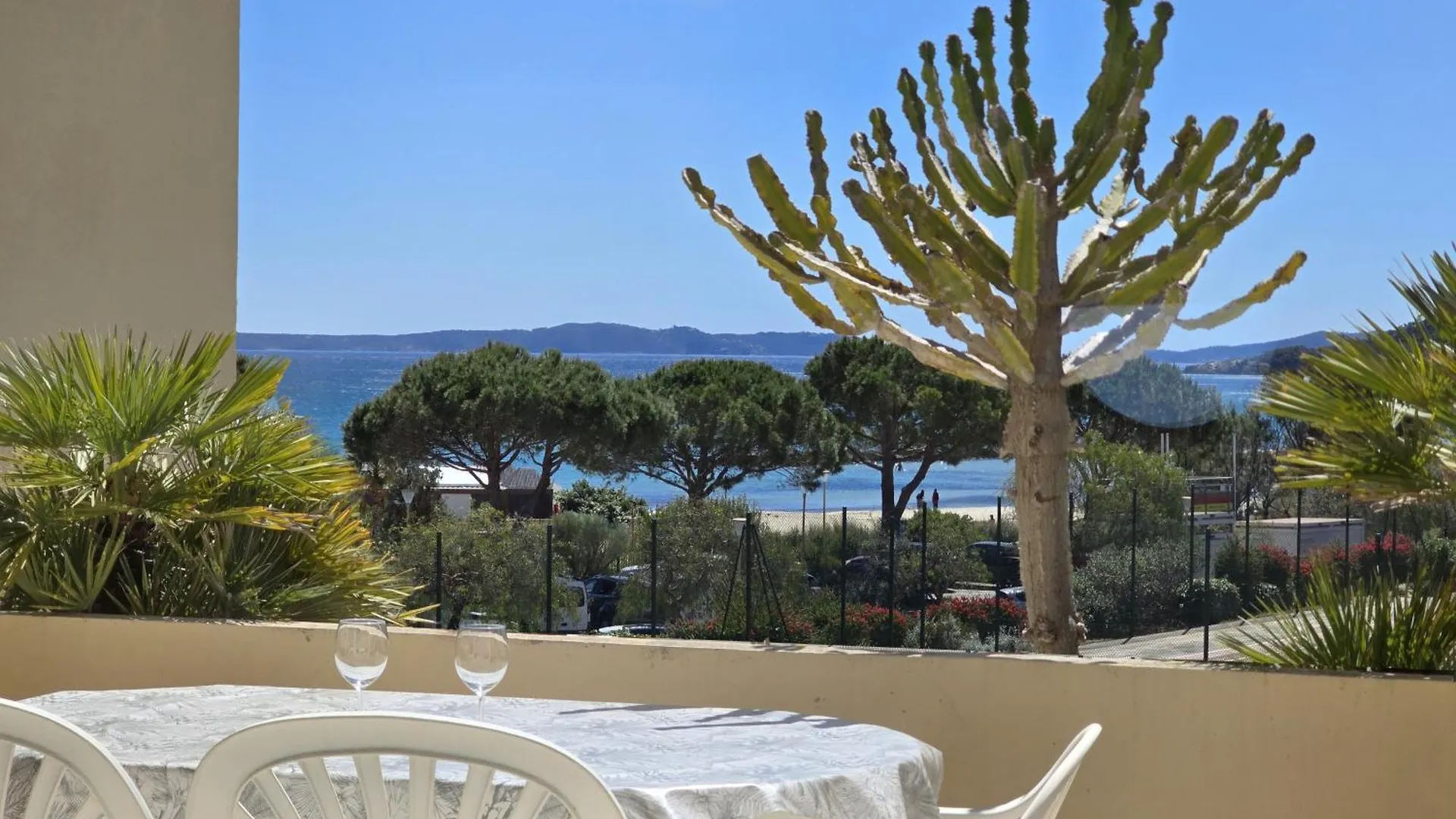 Les Ondines Sea View With Air Conditioning Bormes-les-Mimosas Apartment